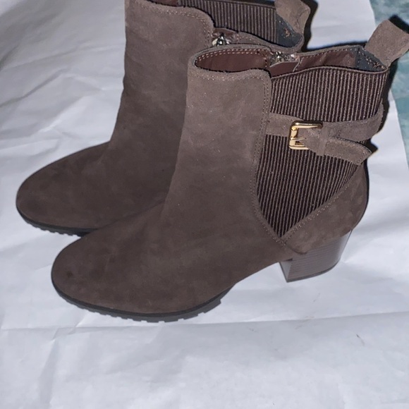 BLONDO Talyn Waterproof ankle booties​ - Picture 4 of 12